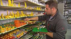 Lego nadšenec si slušně vydělává díky svému koníčku