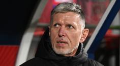 Postup a rezignace. Trenér Šilhavý skončil na lavičce národního týmu
