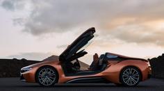 BMW představilo očekávaný model i8 Roadster!