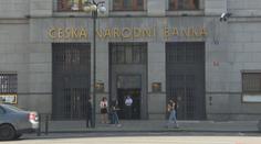 Klienti bank si zřejmě připlatí. Změny se mají dotknout úroků i úvěrů