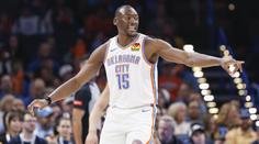 V NBA zničehonic zkolaboval hráč. Jen si plácal se spoluhráči