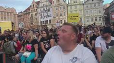 Hudebníci demonstrovali v centru Prahy proti vládě, Zaorálka vypískali