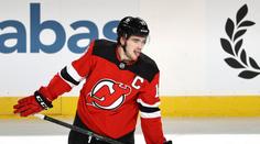 Rána pro Devils! Švýcarský kapitán jim bude chybět ještě několik týdnů