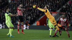 Liverpool pod palbou! Za naději děkuje jen náhradnímu brankáři