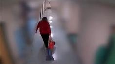 Učitelka tyran: Žáka s autismem tahala po chodbě před spolužáky