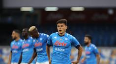 AC Milán se po prohře propadl, Leicester si v Anglii upevnil 3. místo