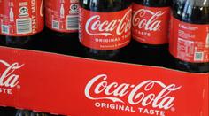 Coca-Cola stahuje z prodeje miliony lahví. Nápoj může být pro lidi nebezpečný
