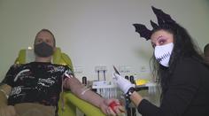 Odběr krve se proměnil v přehlídku halloweenských kostýmů