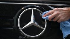 Tomu se říká zlatý padák! Mercedes vyplatí propuštěným až 500 000 eur