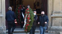 Klan Kočkových se rozloučil s dalším členem, zemřel bratr hlavy rodiny