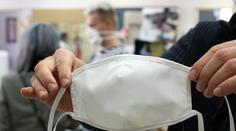 Univerzita vyvinula vysoce účinné roušky! Poskytla lidem návod na šití