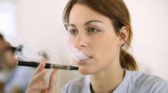 VÍTE, CO KOUŘÍTE? Náplně e-cigaret obsahují chemikálie