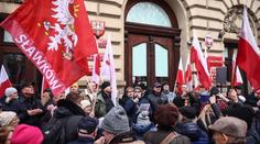 Šéfa polské tiskové agentury odvolali. Zabarikádoval se proto v kanceláři