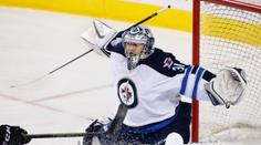 Jeden z nechtěných zase zpátky: Pavelec povolán do NHL!