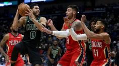 Pelicans v NBA padli s Bostonem, Satoranský strávil zápas opět na lavičce