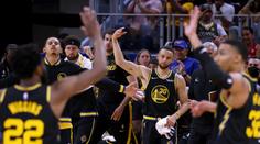 Warriors přehráli Dallas 112:87. Ten kromě prohry obdržel i tučnou pokutu