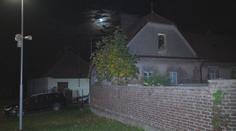 Drama na Pardubicku. Z rodinného domu se prý ozývala střelba, sousedy evakuovali