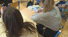 V Anglii chtějí zákaz mobilů ve škole. Má se to udělat i v Česku? ANKETA