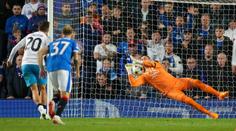 To se jen tak nevidí! Záložník Neapole neproměnil v LM dvě penalty za sebou