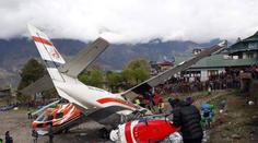 Letecké neštěstí u Everestu! Stroj české výroby narazil do vrtulníku