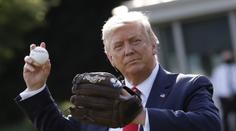 Trump se tvrdě opřel do vedení MLB, fanoušky vyzval k bojkotu