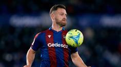 Fotbalové hvězdě vykradli dům. Zatímco spala, lupiči si odnesli přes 20 milionů