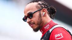 Ferrari před domácím závodem v krizi. Hamilton dostal trest, propadne se na startu