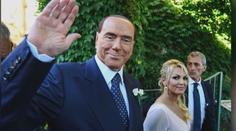 Berlusconi vyměnil expřítelkyni za ještě mladší! Rozdíl je přes 50 let