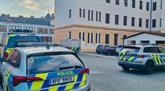 Dívka útočila nožem na spolužáky na základce. Dvě děti jsou zraněné