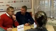 Fraška v extralize: Konec tykání! Profesor a magistr se poslali kamsi