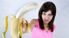 Z čeho je vlastně složen obyčejný BANÁN? Éčka, 75% vody a přírodní chemie, odhalili vědci