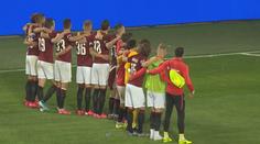 Lístky pro Baník, "bílá" děkovačka. Sparta vyhrává, ale jednotná není