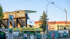 V Ďolíčku se demoluje kasino. Balón bude na tramvaj lítat častěji, hlásí fanoušek