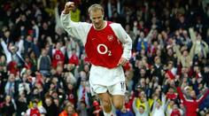 Tohle není vtip! Hvězdy Bergkamp a Cruijff obléknou dres Blšan