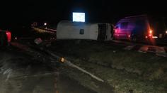Na dálnici D5 se srazila dodávka s kamionem. Srážka blokovala dopravu