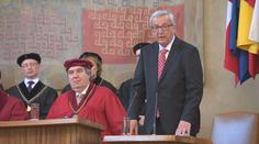Juncker v Praze: Žertoval i káral. Česko to slízlo za 12 uprchlíků
