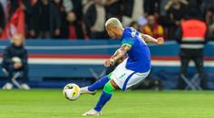 VIDEO: Z hlediště na něj hodili banán. Brazilská hvězda se stala terčem rasismu