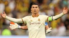 Ronaldo po prohře rozkopal flašku. Fanoušci pak skandovali jméno Messiho