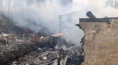 Při požáru v ruské továrně na střelný prach zemřelo 17 lidí, z budovy jsou trosky
