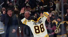 V NHL se prosadili Pastrňák i Zacha. Edmonton vyhrál potřinácté v řadě