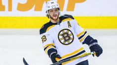 Špatné zprávy pro Boston. Pastrňákův návrat na led se před play-off komplikuje