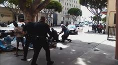 Amerikou otřásla další smrt při policejním zásahu. VIDEO