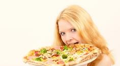 Odborníci o mražených pizzách: Jsou šizené a s imitacemi potravin