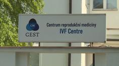 Chtěly darovat vajíčka. Pět žen skončilo ve vážném stavu