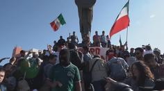 Protesty v Mexiku! Policie musela chránit migranty, mířící do USA