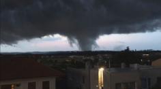 Meteorologové prověřují řádění tornáda v Česku. Ukázali první důkaz