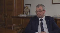Normální člověk se radši věnuje smysluplné práci, říká Benda k Babišově řeči