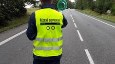 Ekonomičtí migranti řídili dopravu na stavbě, přijela si pro ně policie