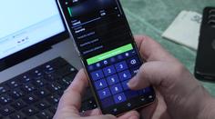 Internetoví podvodníci řádí ve velkém. Štáb TV Nova je nachytal přímo v akci