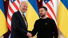 ON-LINE: Biden dorazil do Polska. Před návštěvou Kyjeva Bílý dům varoval Rusko